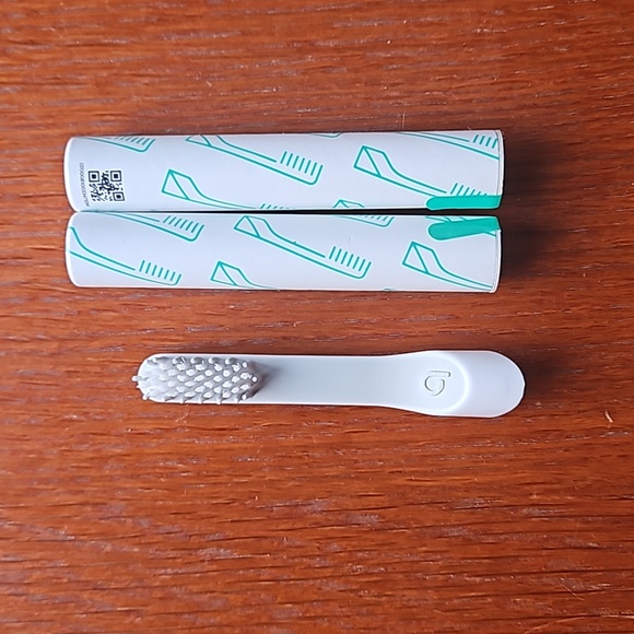 QUIP TOOTHBRUSH HEADS - Picture 3 of 9